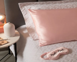 Ganhe fronha de cetim + máscara nas compras acima de R$ 199