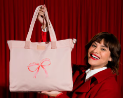 Natal: compre uma Tote Bag e ganhe um mimo + 10% OFF